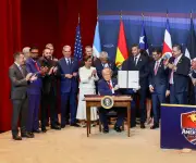 Presidente Noboa firma declaración de cooperación militar con EE.UU. en cumbre 'Shield of Americas'