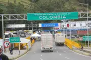 Protesta en Ipiales bloquea paso fronterizo con Ecuador por guerra comercial