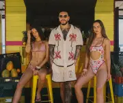 Ryan Castro incursiona en la moda con colección 'Awaa' junto a Agua Bendita