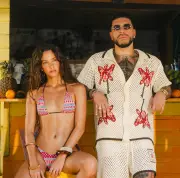 Ryan Castro y Agua Bendita lanzan AWAA: moda caribeña con esencia artesanal