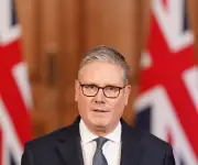 Starmer convoca reunión de emergencia por plazo de Trump a Irán sobre Ormuz