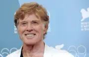 Streisand rinde emotivo homenaje a Robert Redford en los Óscar 2026