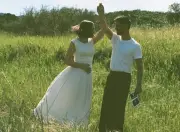 Taylor Lautner de 'Crepúsculo' anuncia que será padre por primera vez con emotivo mensaje