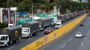 Tensión comercial Colombia-Ecuador paraliza 90% del transporte terrestre según experto