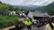 Tractocamión volcado en vía Girardot-Bogotá causa restricciones y congestión vial