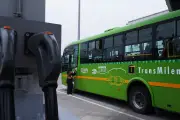 Transmilenio Renueva Flota: Llegan Buses Eléctricos y Biarticulados a Bogotá