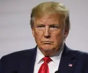 Trump exige rendición incondicional de Irán y anuncia participación en elección de su líder