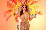 Vicky Bautista: De retazos de tela a Reina Mundial del Turismo, una historia santandereana de perseverancia