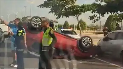 Accidente en el Gran Malecón de Barranquilla deja a mujer gravemente herida