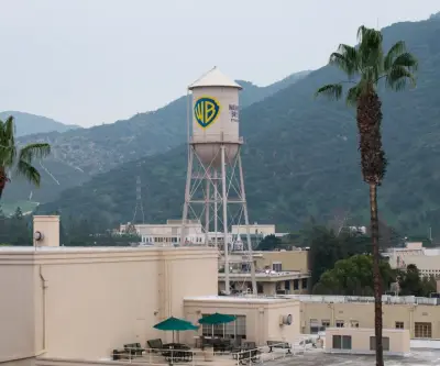 Accionistas de Warner Bros Discovery y Paramount Skydance aprueban fusión