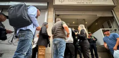 Amenaza cibernética en Cancillería causa largas filas y suspende trámites de pasaportes