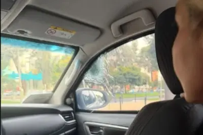 Atentado armado contra candidata a Contraloría en Bogotá: vehículo blindado impactado