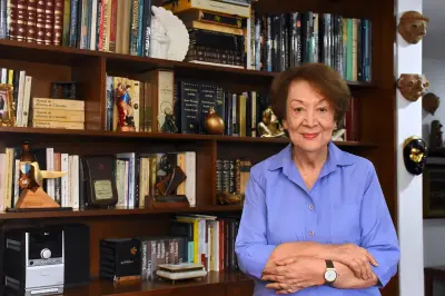 Beatriz López rinde homenaje a Aura Lucía Mera: una vida de periodismo y rebeldía