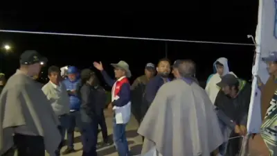 Bloqueos por alza del impuesto predial paralizan vías en tres departamentos colombianos