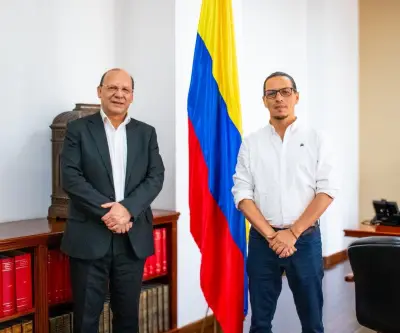 Camilo Rey asume como nuevo viceministro general de Hacienda en Colombia