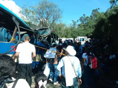 Cauca de luto: despedida masiva a víctimas de ataque en Cajibío