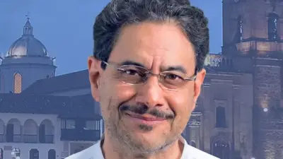 Cepeda insiste en condiciones para debate con De La Espriella y Valencia