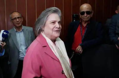 Clara López renunciaría a su candidatura presidencial para unirse a Iván Cepeda