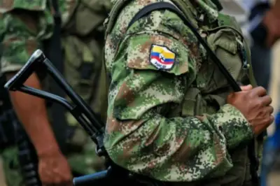 Condenan a 11 exguerrilleros de las Farc por 168 crímenes, incluida la toma de Mitú