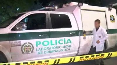 Conductor huye tras atropellar a adulta mayor y su perro en el centro de Medellín