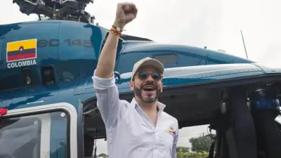 De la Esprilla denuncia que Petro busca silenciarlo tras acusación de acuerdo con Thomas Greg