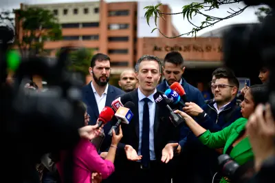 Denuncian que criterios políticos reemplazan decisiones técnicas en crisis del sistema de salud