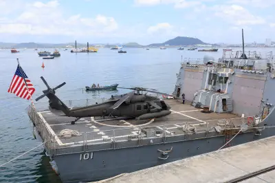 EE. UU. dona tres lanchas Zodiac a El Salvador por $1,2 millones