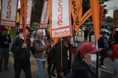 Fecode convoca paro nacional docente por crisis en salud y derechos laborales