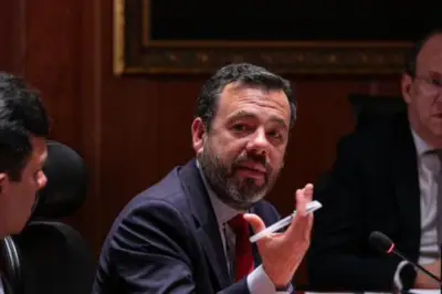 Fracasa revocatoria contra Galán: no radicaron firmas a tiempo