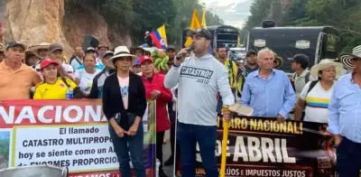 Gobernador de Santander confirma fin del paro por avalúos catastrales tras acuerdo