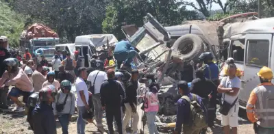 Gobernador del Cauca confirma 20 muertos en atentado de disidencias en vía Panamericana