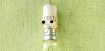 Hábitos domésticos que elevan su factura eléctrica y cómo reducir el consumo