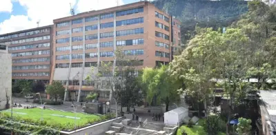 Hospital San Ignacio declara emergencia funcional por ocupación del 651% en urgencias