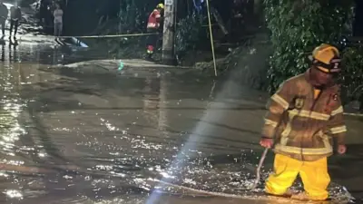 Inundaciones y colapso de techo en Bello, Antioquia, por intensas lluvias