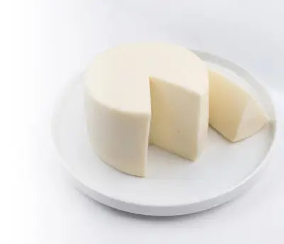 Invima alerta sobre quesos fraudulentos con registros sanitarios vencidos en Colombia