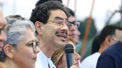 Iván Cepeda denuncia estrategia de mentira en campaña electoral