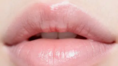 La nueva tendencia estética: labios naturales y saludables que redefinen la belleza facial