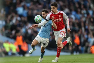 Manchester City vence al Arsenal y aviva la lucha por el título de la Premier League