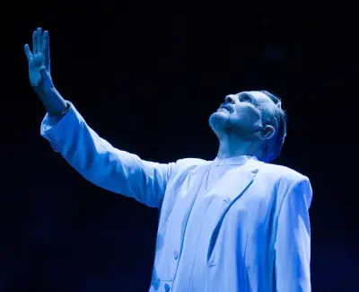 Miguel Bosé: el ícono del pop español que vendió 30 millones de discos