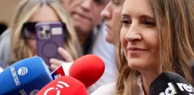 Paloma Valencia demanda decreto de traslado de pensiones y Petro defiende la medida