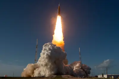 Pasajero graba desde avión el histórico despegue de Artemis II hacia la Luna