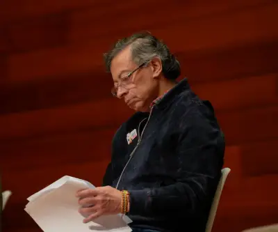 Petro denuncia influencia de extrema derecha internacional en decisiones políticas