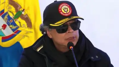 Petro oficializa decreto que obliga a AFP a trasladar ahorros a Colpensiones