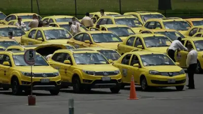 Policía confirma que el 60% de taxistas verificados en Bogotá tienen antecedentes