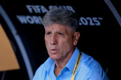 Renato Gaúcho critica adaptación de futbolistas colombianos en Brasil tras derrota de Vasco