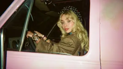 Sabrina Carpenter presenta su 'House Tour' antes de actuar en Coachella