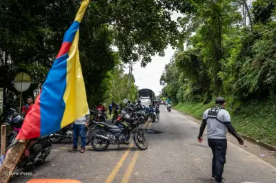 Santander en crisis: Bloqueos viales paralizan economía y movilidad por protestas contra avalúos
