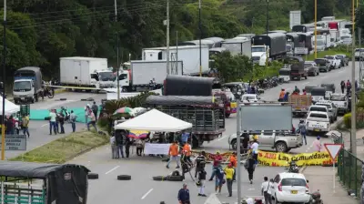 Santander: Manifestantes levantan bloqueo en vía al Aeropuerto Palonegro tras acuerdo temporal