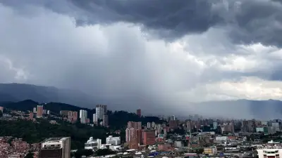 Tragedia en El Poblado: Joven muere ahogada en piscina durante fiesta de fin de semana
