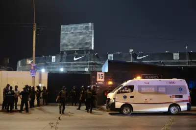 Tragedia en Perú: Banderazo de Alianza Lima deja un muerto y 47 heridos en estadio
